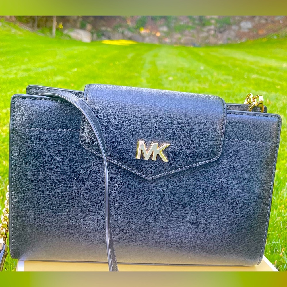 Michael kors Pebbled Leather Crossbody Bag